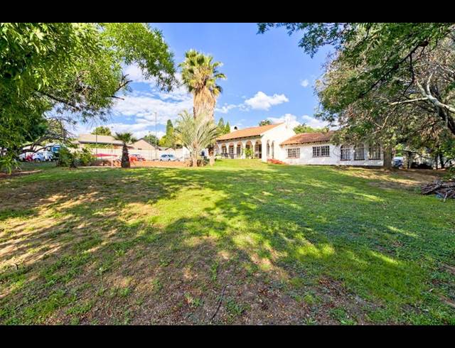 LAND FOR SALE IN BRYANSTON